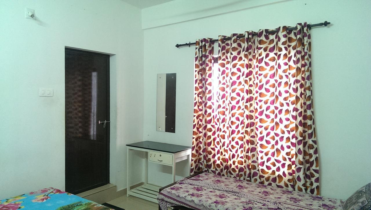 Guruvāyūr Shiva Inn מראה חיצוני תמונה